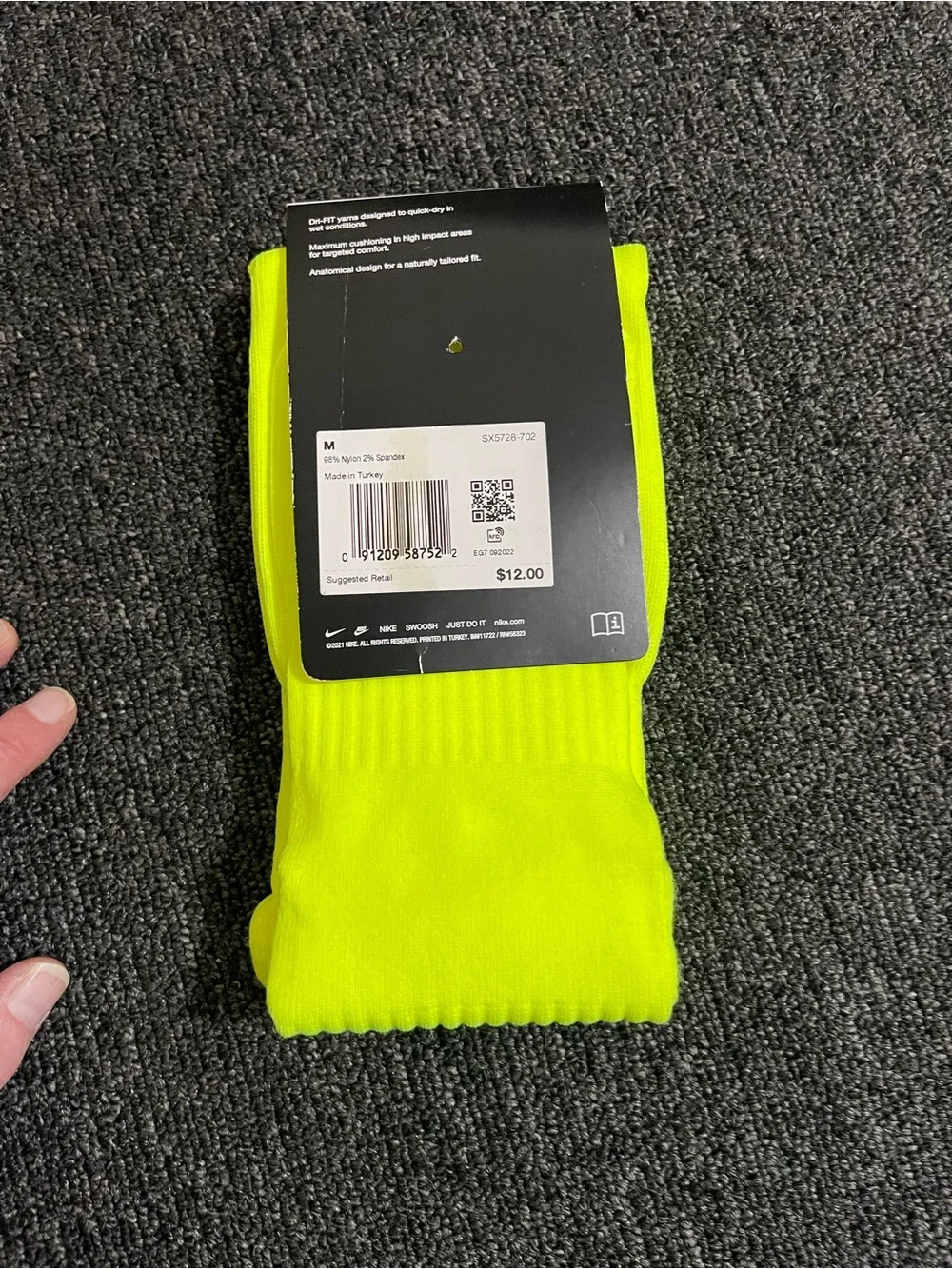 NWT Nike Classic Knee-High Soccer Socks Neon Yellow Volt Medium Women's 6-10